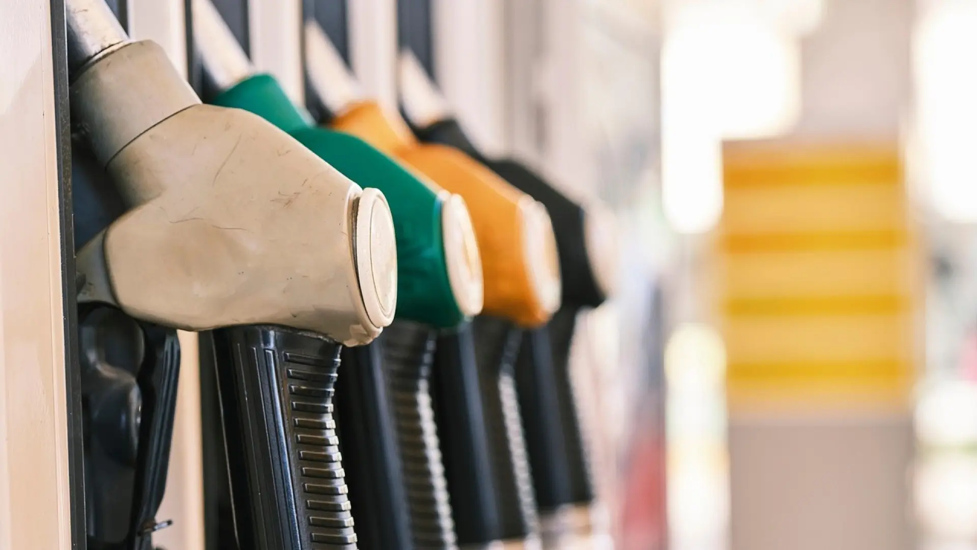 Repsol sanctionnée à 20,5 millions : l'OCU exige une révolution du marché des carburants en Espagne