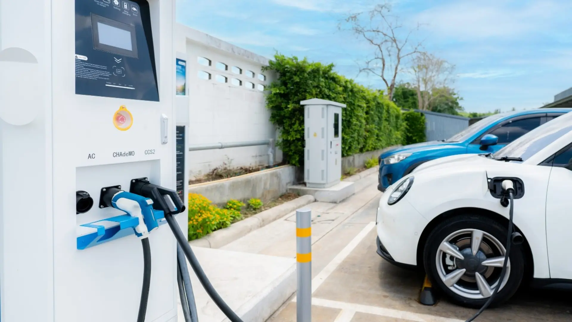 La révolution de la recharge ultra-rapide : les voitures électriques font le plein aussi vite qu'une essence